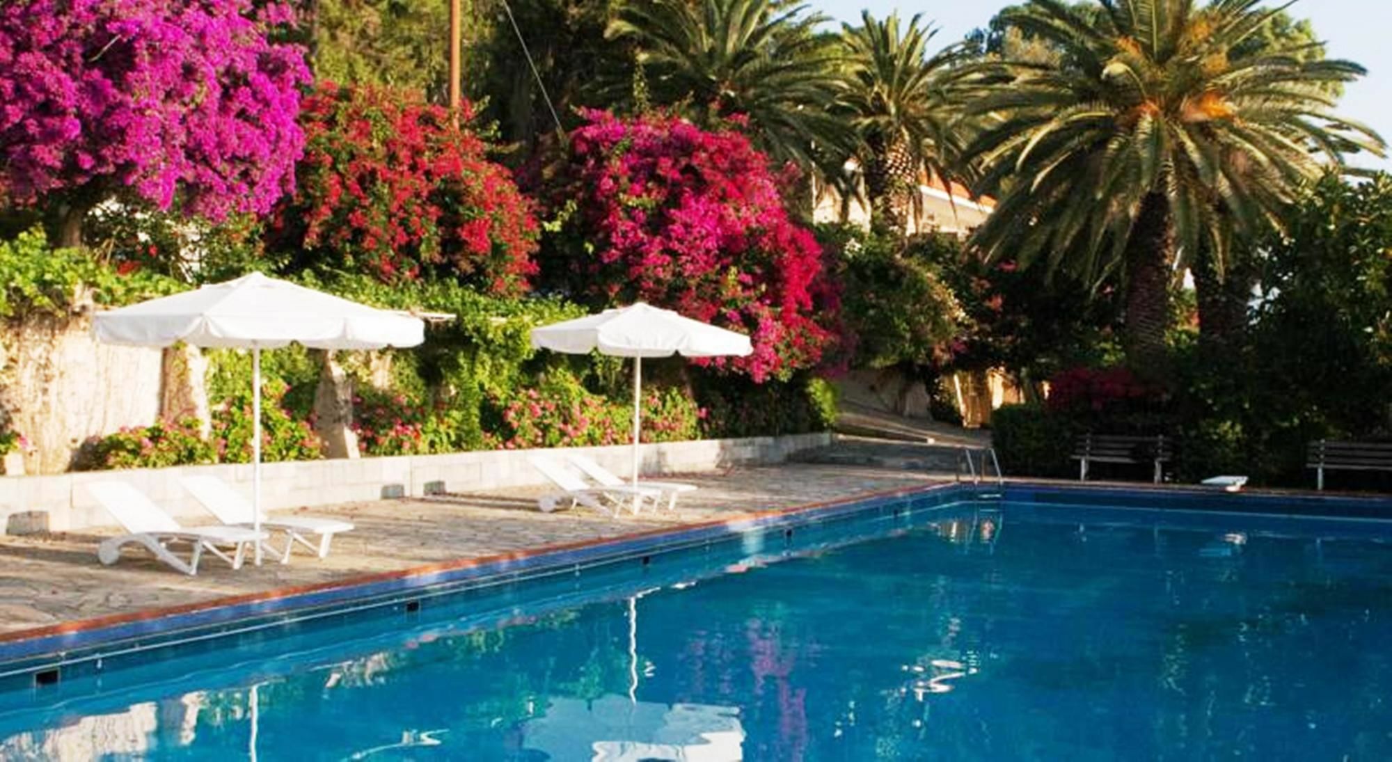 Douka Sea Front Residencies